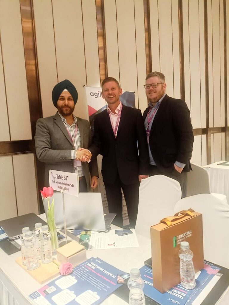 Industry professionals engaging with Agiliux at India Rendezvous